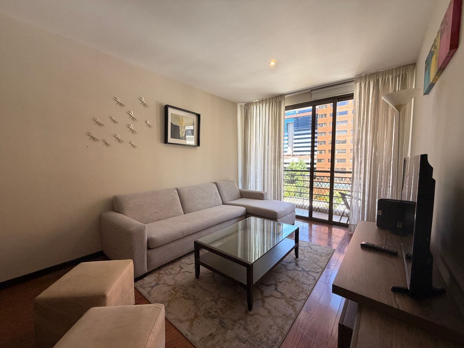Apartamento amueblado en Edificio Plenum 14 zona 14 - Miniatura 5